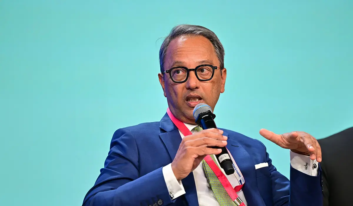 Tourisme régénératif : Dinesh Burrenchobay détaille à Tour hebdo le nouveau cap de Maurice